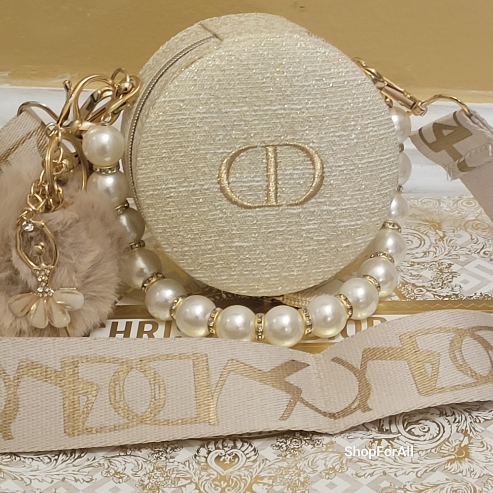 Dior - Picture 2 of 16